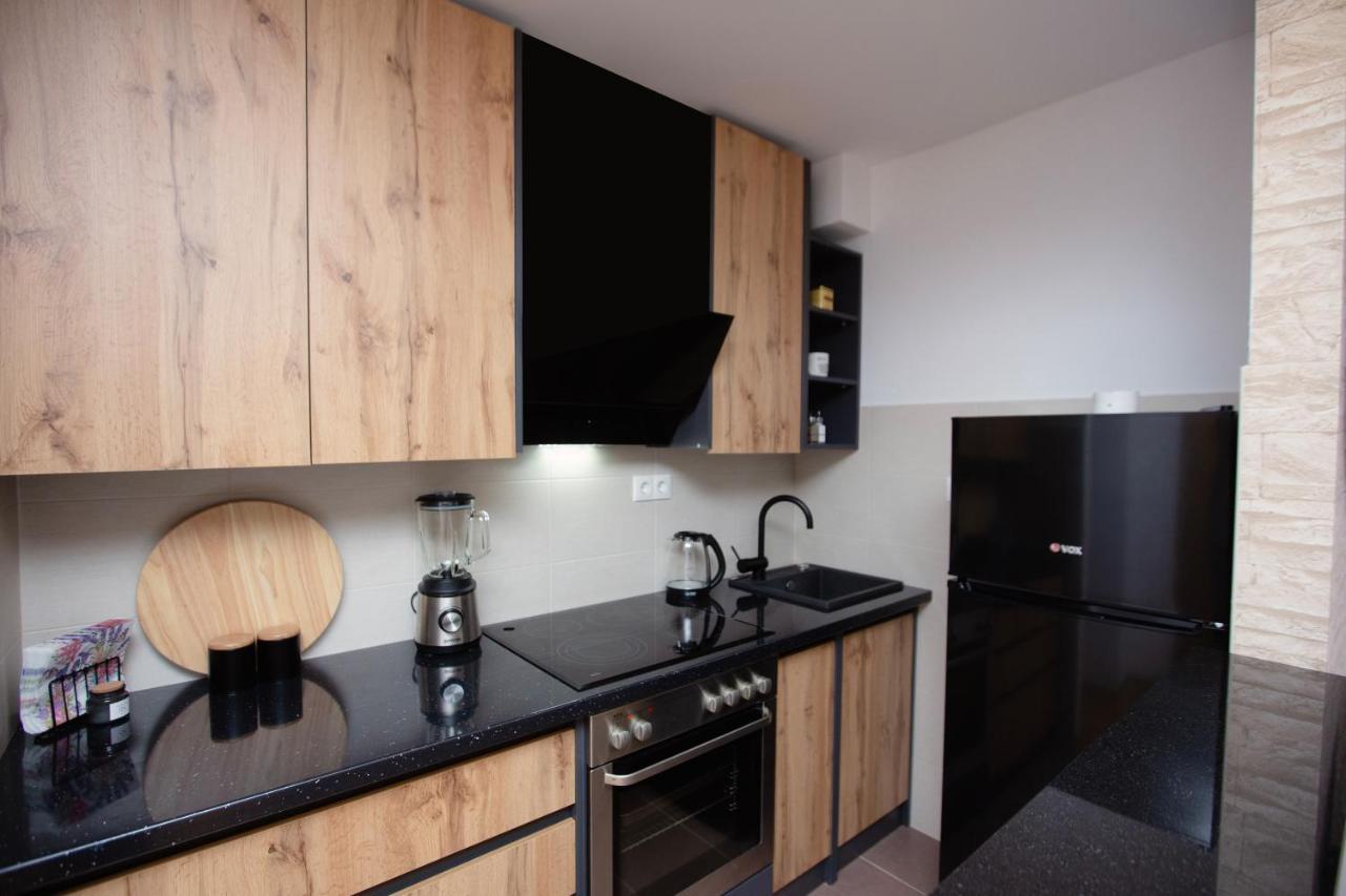 Apartment Cejf Мостар Екстериор снимка